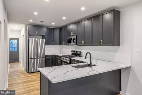 535 Morris St, Philadelphia, PA 19148