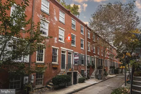 1919 Waverly St, Philadelphia, PA 19146