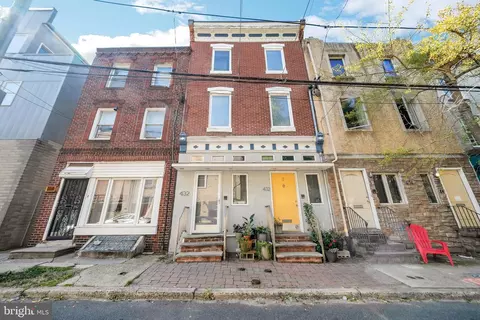 432 Poplar St #A, Philadelphia, PA 19123
