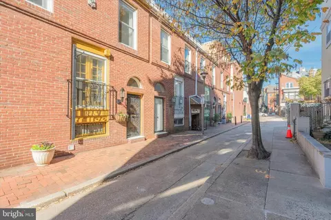 426 S Hutchinson St, Philadelphia, PA 19147