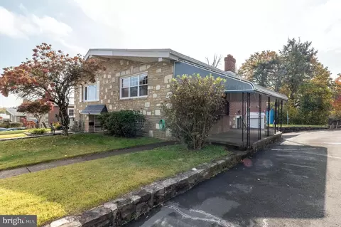728 Charette Rd, Philadelphia, PA 19115