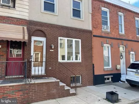2502 S Iseminger St, Philadelphia, PA 19148