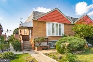 8592 Benton Ave, Philadelphia, PA 19152