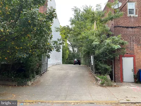 4507 Locust St, Philadelphia, PA 19139