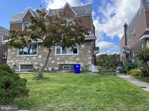 7052 Dorcas St, Philadelphia, PA 19111