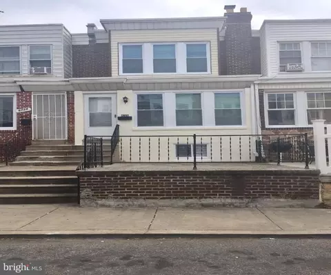 6726 Dorel St, Philadelphia, PA 19142