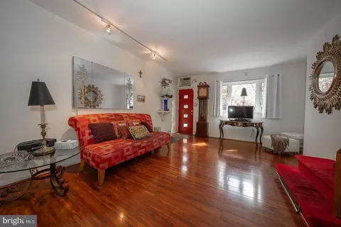1148 E Passyunk Ave, Philadelphia, PA 19147