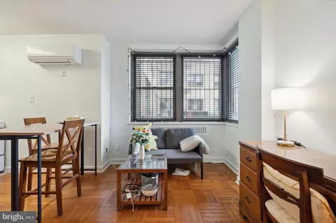 2601 Pennsylvania Ave #151, Philadelphia, PA 19130