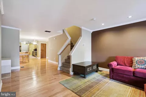 5004 Walnut St, Philadelphia, PA 19139