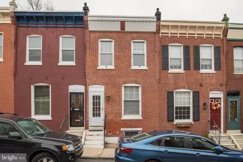 871 N Myrtlewood St, Philadelphia, PA 19130