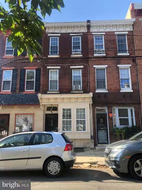 782 S 6th St, Philadelphia, PA 19147