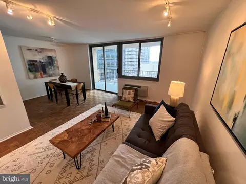 1919 Chestnut St #1320, Philadelphia, PA 19103