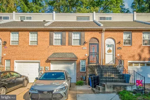 3704 Vale Ln, Philadelphia, PA 19114