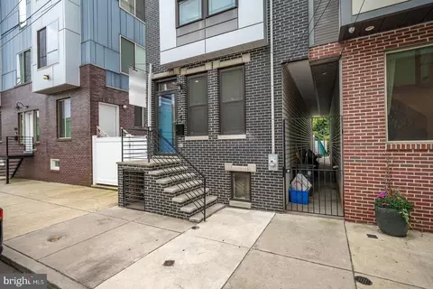 2505 Jasper St, Philadelphia, PA 19125