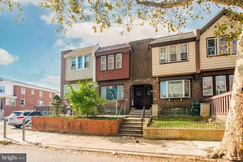 942 Anchor St, Philadelphia, PA 19124