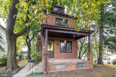 7932 Ridge Ave, Philadelphia, PA 19128