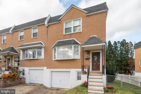 9929 S Canterbury Rd, Philadelphia, PA 19114
