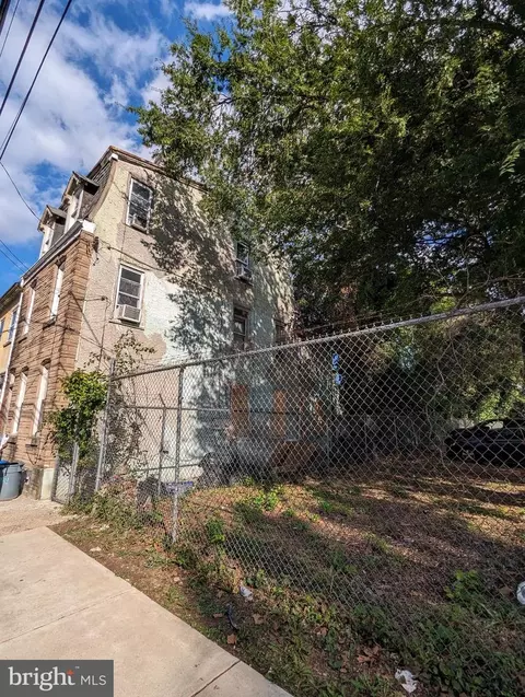 42 E Haines St, Philadelphia, PA 19144