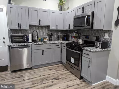 2543 W Gordon St, Philadelphia, PA 19132