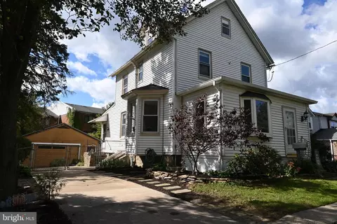 616 Poquessing Ave, Philadelphia, PA 19116