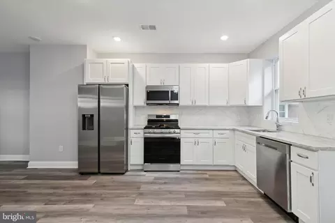 5910 Chancellor St, Philadelphia, PA 19139