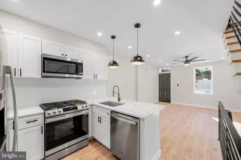 2232 Cedar St, Philadelphia, PA 19125