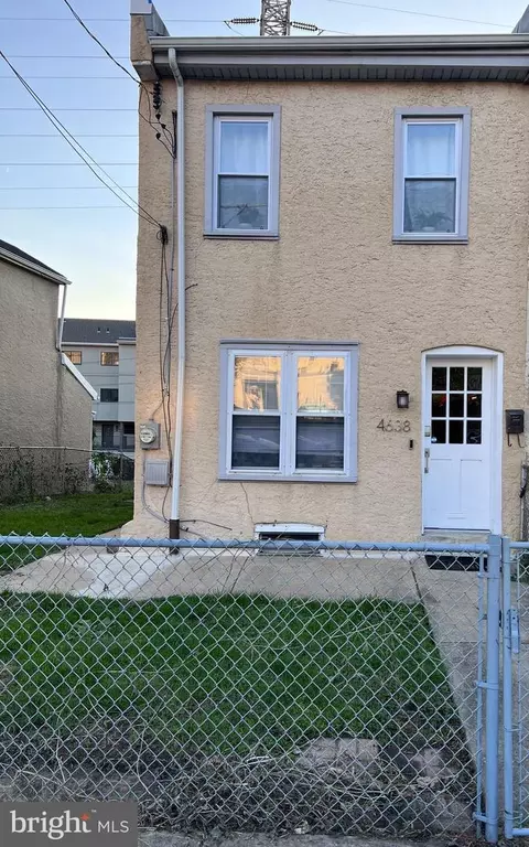4638 Canton St, Philadelphia, PA 19127