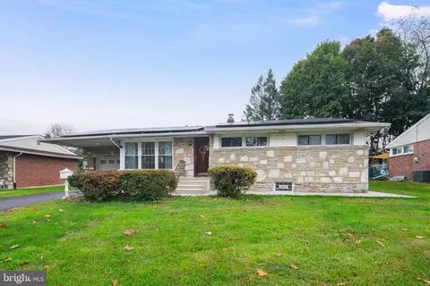 9527 Northeast Ave, Philadelphia, PA 19115