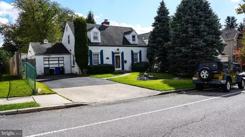 9231 Old Newtown Rd, Philadelphia, PA 19115
