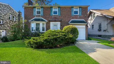 1306 Brighton St, Philadelphia, PA 19111