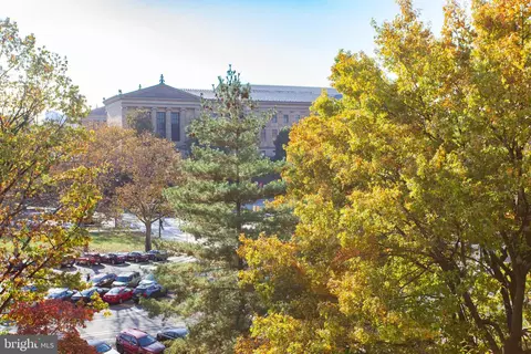 2401 Pennsylvania Ave #5B35, Philadelphia, PA 19130