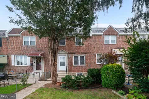 7510 Greenhill Rd, Philadelphia, PA 19151