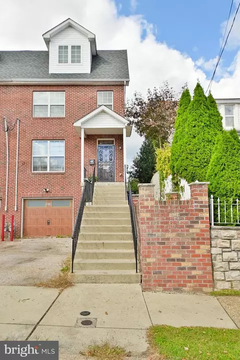 923 E Gorgas Ln, Philadelphia, PA 19150