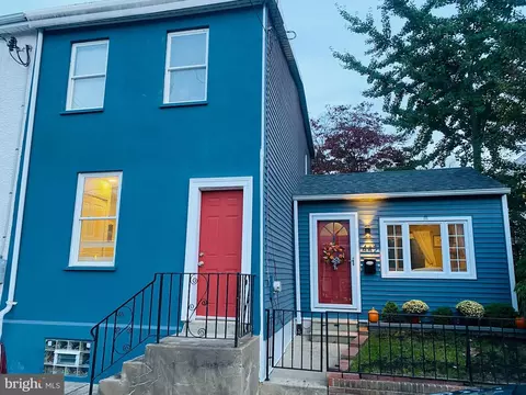 447 Parker Ave, Philadelphia, PA 19128