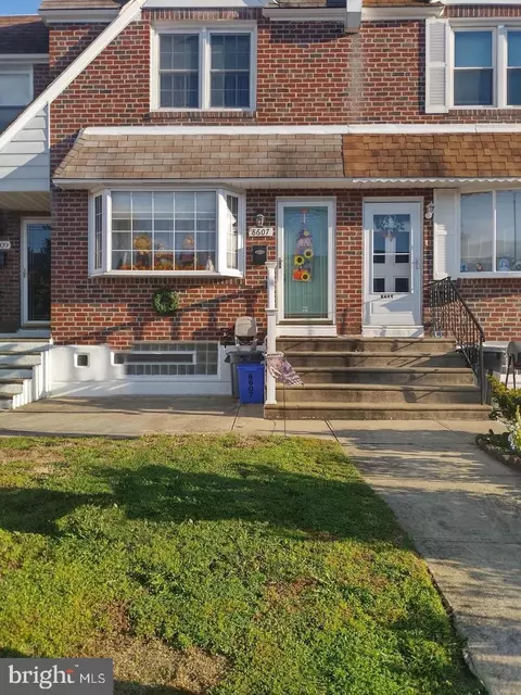 8607 Gillespie St, Philadelphia, PA 19136