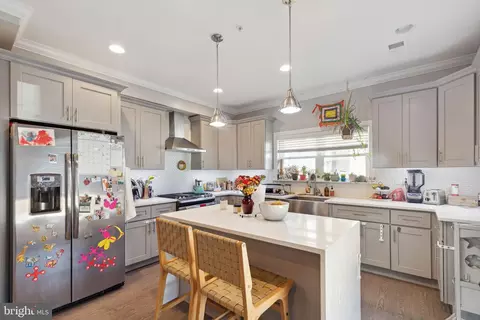 1400 S 24th St, Philadelphia, PA 19146