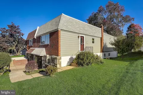 433 Waring St, Philadelphia, PA 19116