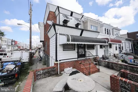 1035 S 55th St, Philadelphia, PA 19143