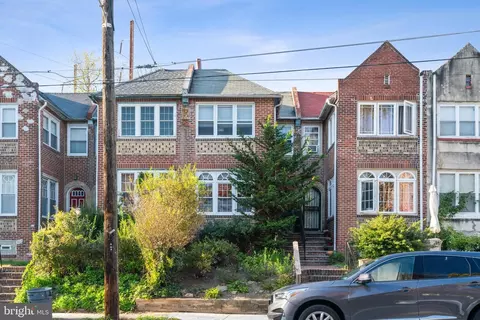 221 W Sedgwick St, Philadelphia, PA 19119