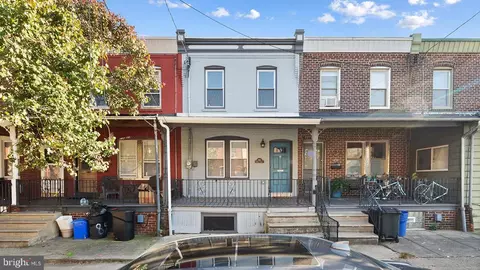 840 Moyer St, Philadelphia, PA 19125