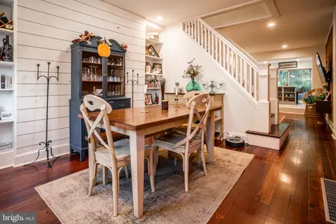 3323 Conrad St, Philadelphia, PA 19129