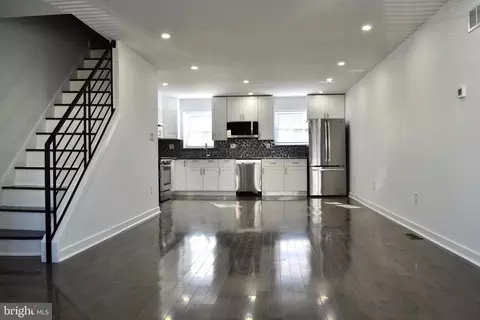 4232 Vista St, Philadelphia, PA 19136