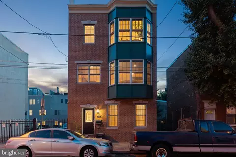 1128 Day St, Philadelphia, PA 19125
