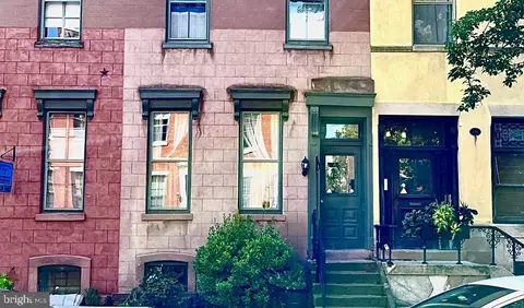 1724 Green St #D, Philadelphia, PA 19130