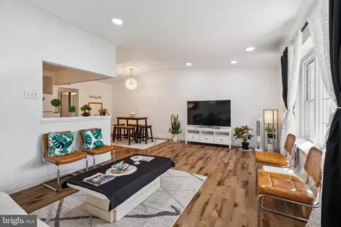 1825 Tolbut St, Philadelphia, PA 19152