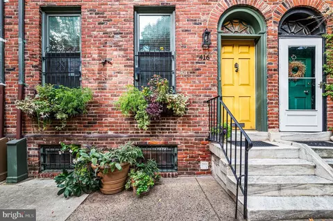 416 S 11th St, Philadelphia, PA 19147