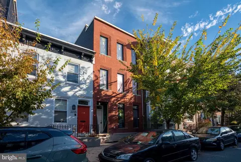 2233 Catharine St, Philadelphia, PA 19146
