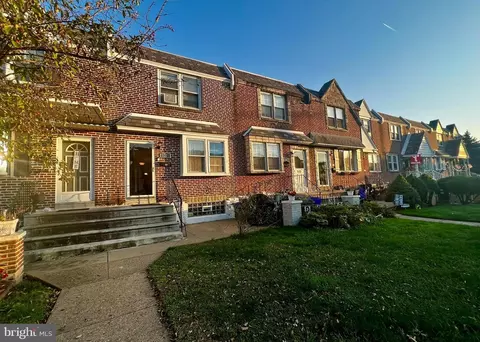6227 Walker St, Philadelphia, PA 19135