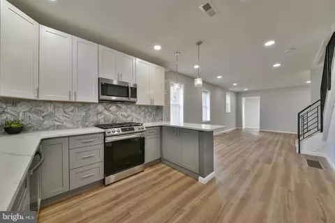 1975 E Cheltenham Ave, Philadelphia, PA 19124