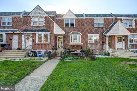 6249 Walker St, Philadelphia, PA 19135